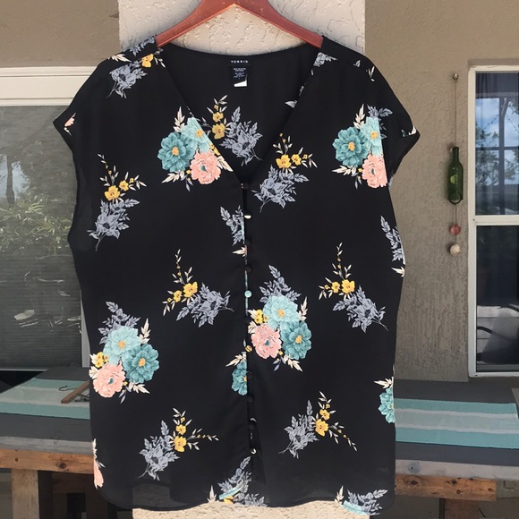 torrid Tops - Torrid, floral button down top.